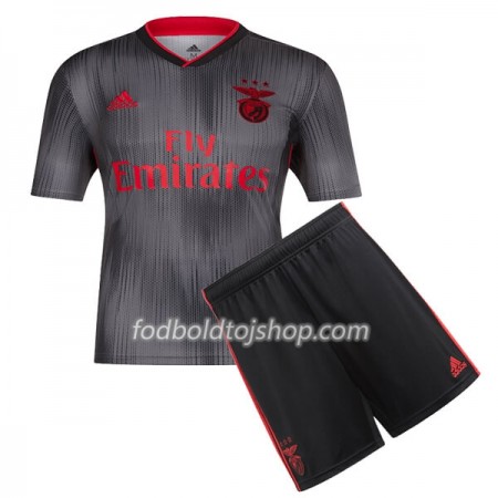 S.L. Benfica Børn Udebane Fodboldsæt 2019-20 S/S (+ Korte bukser)